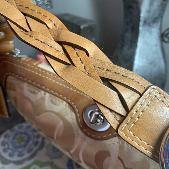 Coach Tan Shoulder Bag - Picture 8 of 12